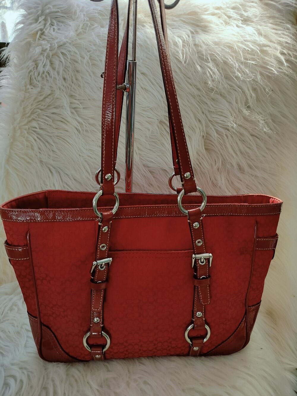 5874)Y2K Coach Red Signature Gallery Canvas Logo Tote F12346